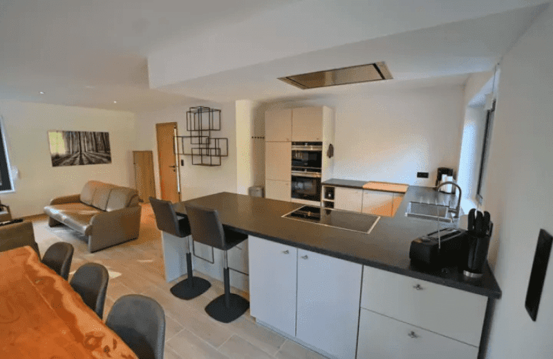 Du bois keuken met bar