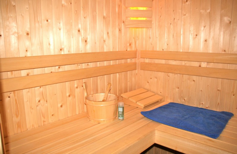 Holiday homes with a spa
