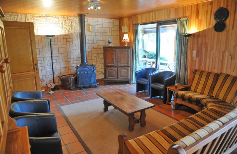 Vakantiehuis lindbergh woonkamer belgische ardennen boekjebungalow 2