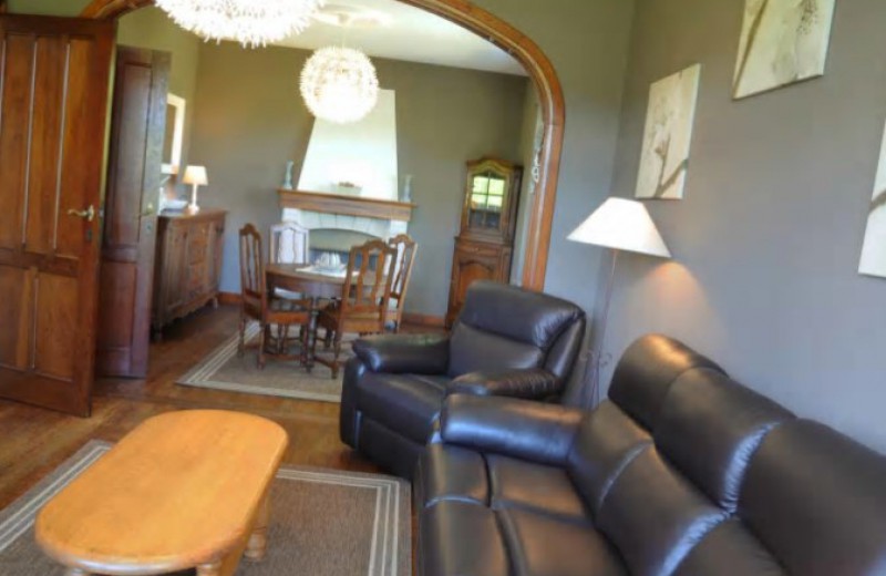 Woonkamer miss chloe belgische ardennen boekjebungalow